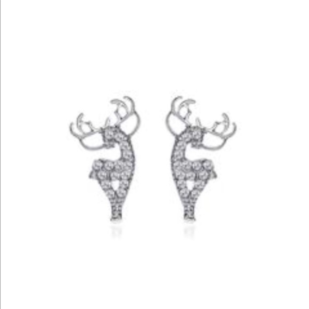 Beautiful Rhinestone Deer 🦌 Earrings